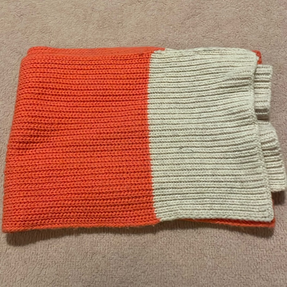 Orange Gap scarf